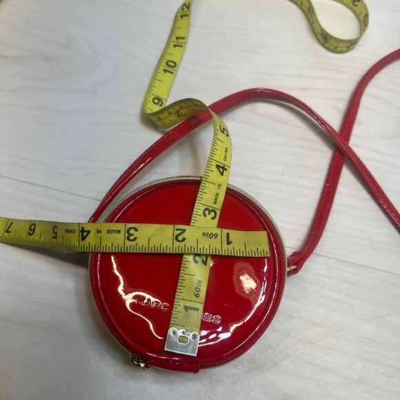 MARC JACOBS Mini 4" Red Patent Leather Crossbody Round Purse - Picture 9 of 10